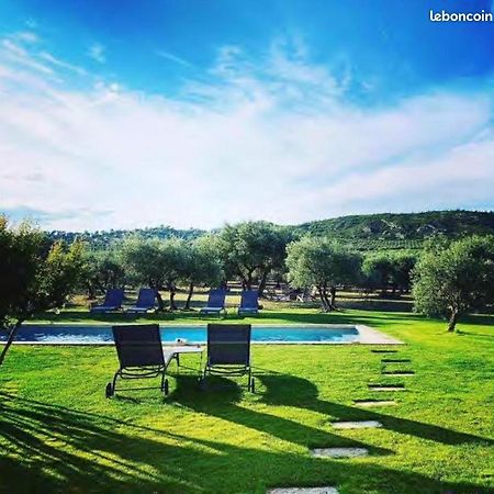 La Bergerie De Cigalon Bed & Breakfast Муриес Стая снимка