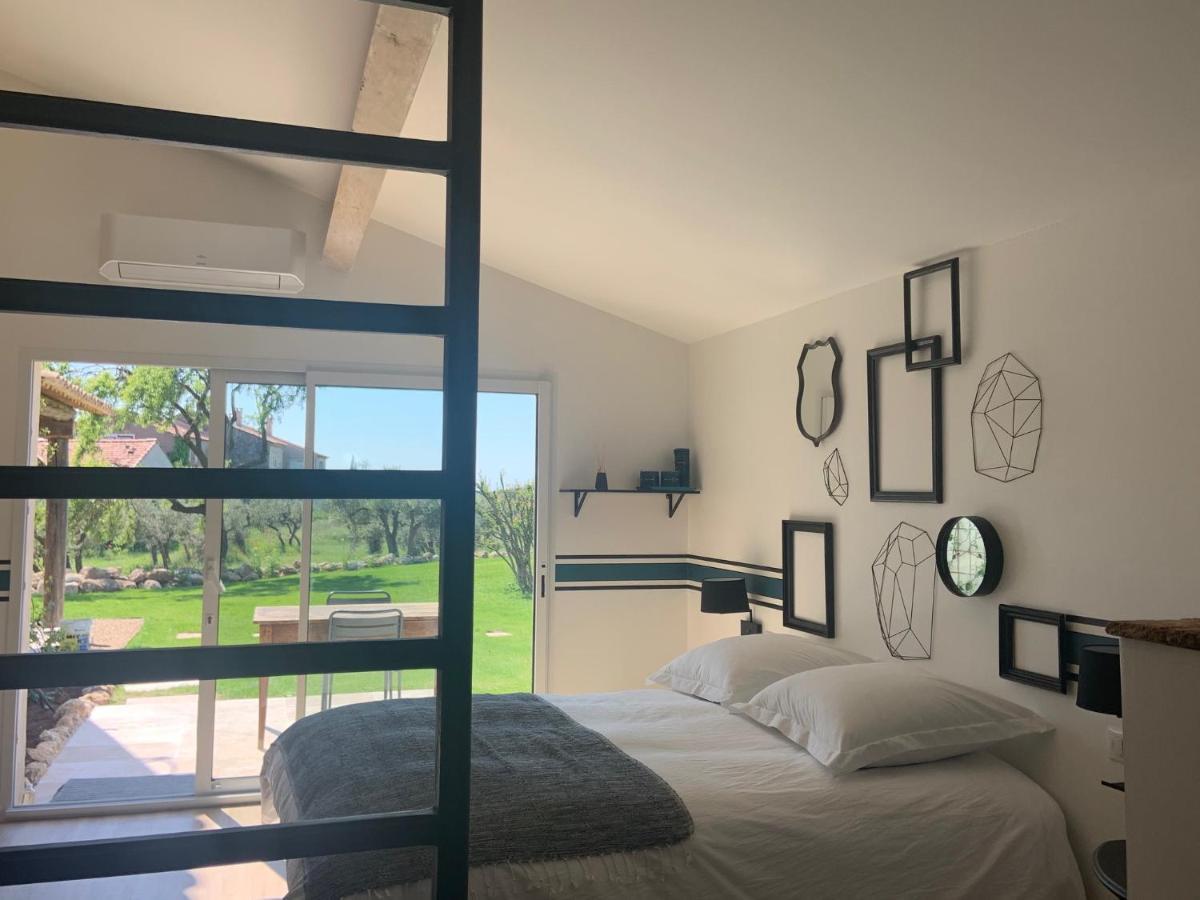 La Bergerie De Cigalon Bed & Breakfast Муриес Екстериор снимка