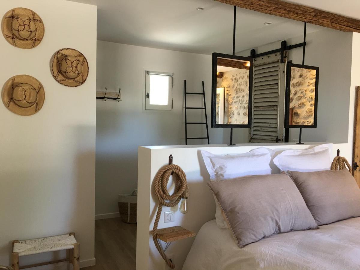 La Bergerie De Cigalon Bed & Breakfast Муриес Екстериор снимка