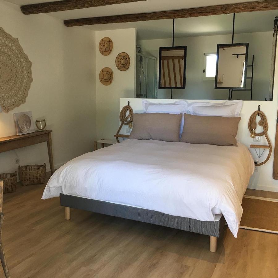 La Bergerie De Cigalon Bed & Breakfast Муриес Екстериор снимка